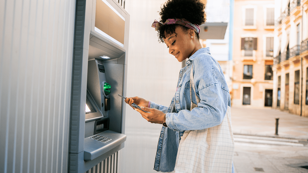 France Secure-Connectivity-for-ATMs,-Kiosks-and-Unattended-Devices-min