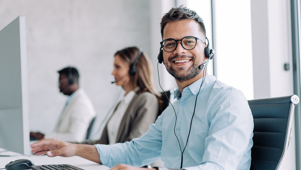 person contact center image