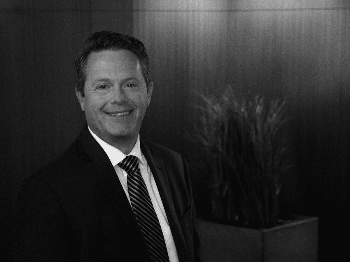 Glenn-Andrews-of-TNS-BW-min