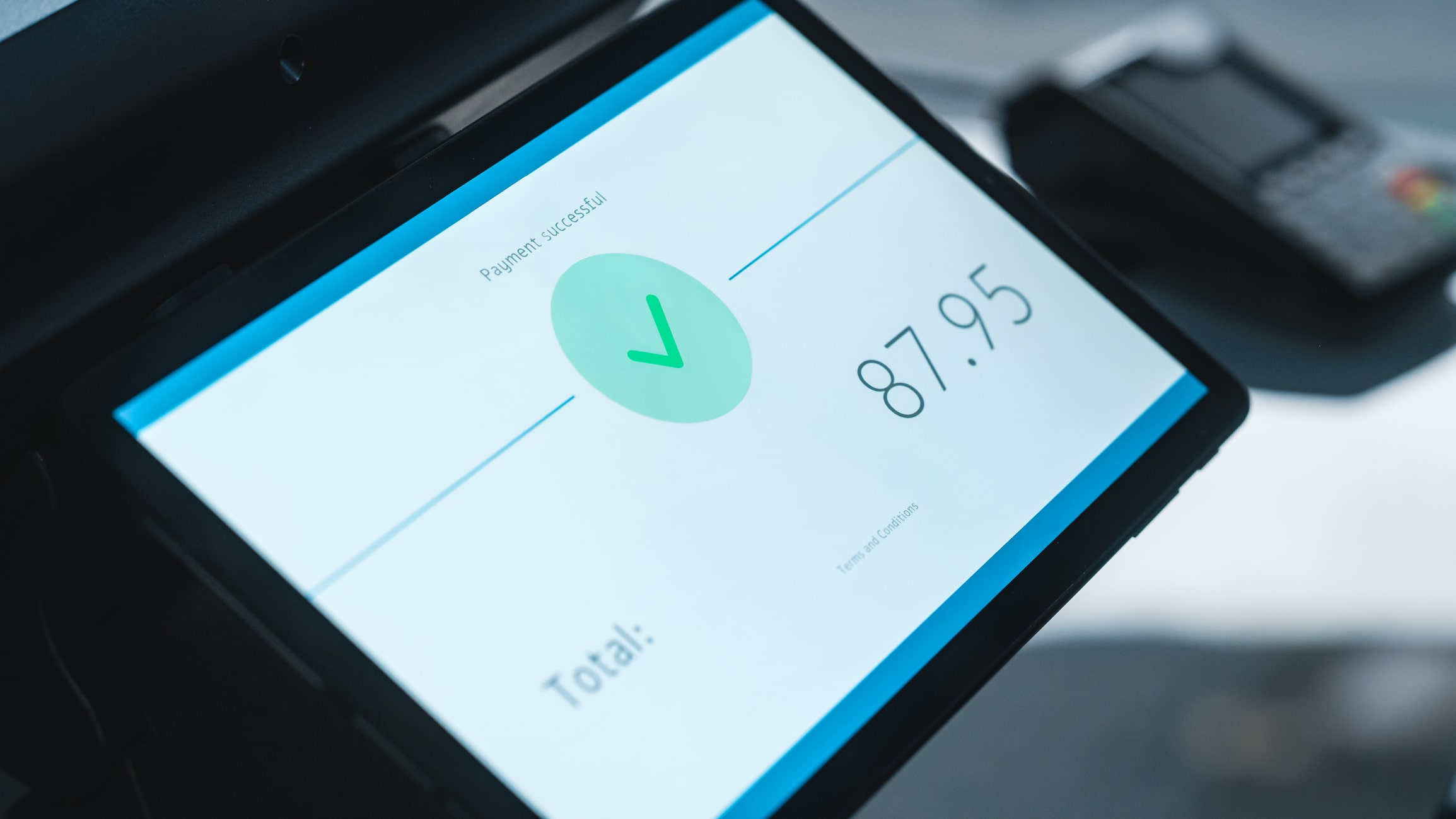 A Single Vendor Solution for Retail Payments and Connectivity-min